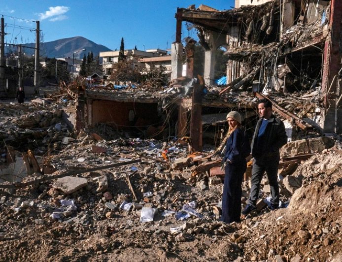 Iran–Israel War Day 23 Updates: Tehran Under Heavy Bombardment, Missiles Hit Dimona & Arad – Trump Delays Energy Strikes Amid Talks